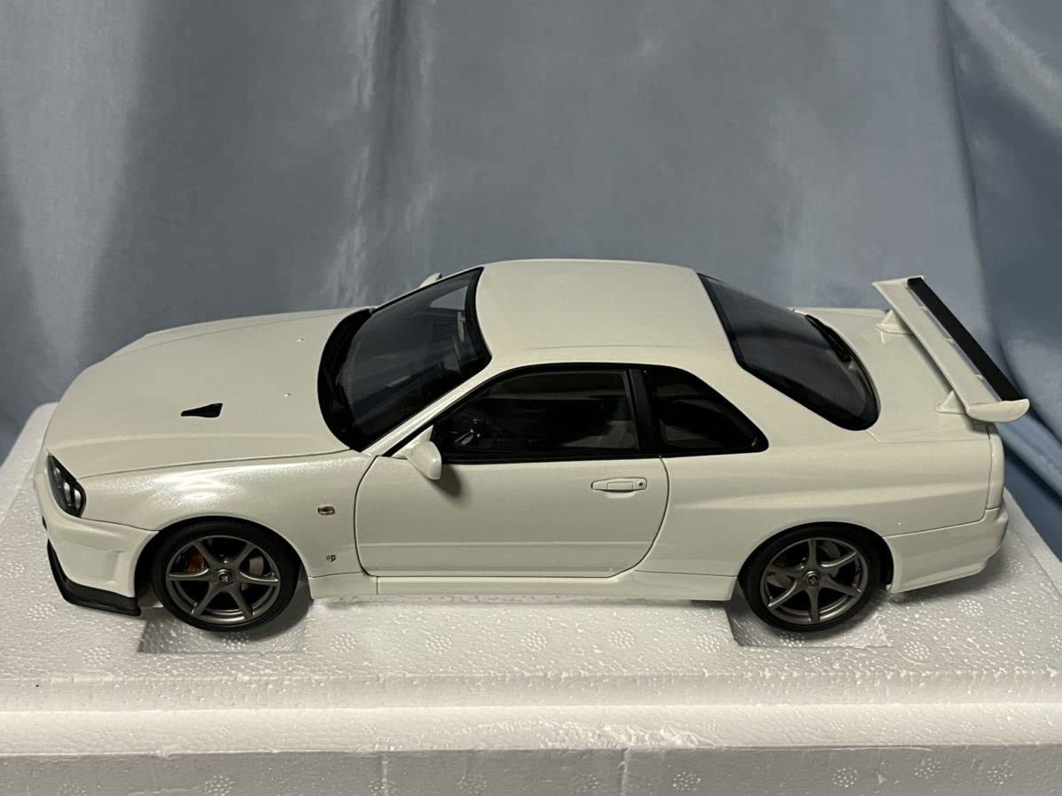 Amazon | オートアート製 スカイラインGT-R (R34) VスペックⅡ